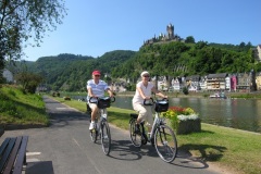 Cochem-Cond-Radfahrer800